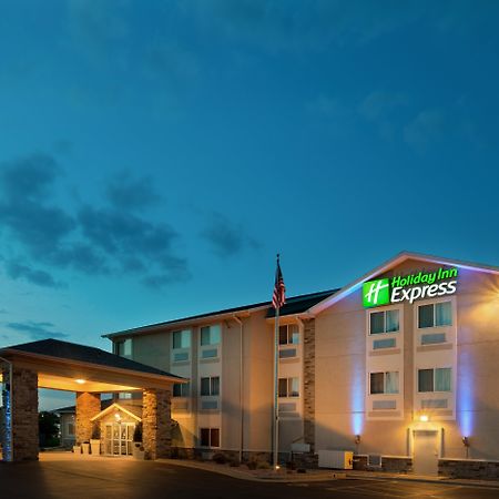 Holiday Inn Express Tuscola Exterior photo