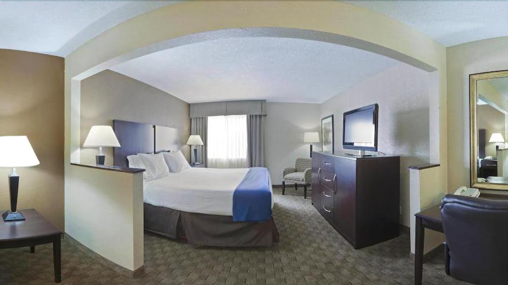 Holiday Inn Express Tuscola Exterior photo