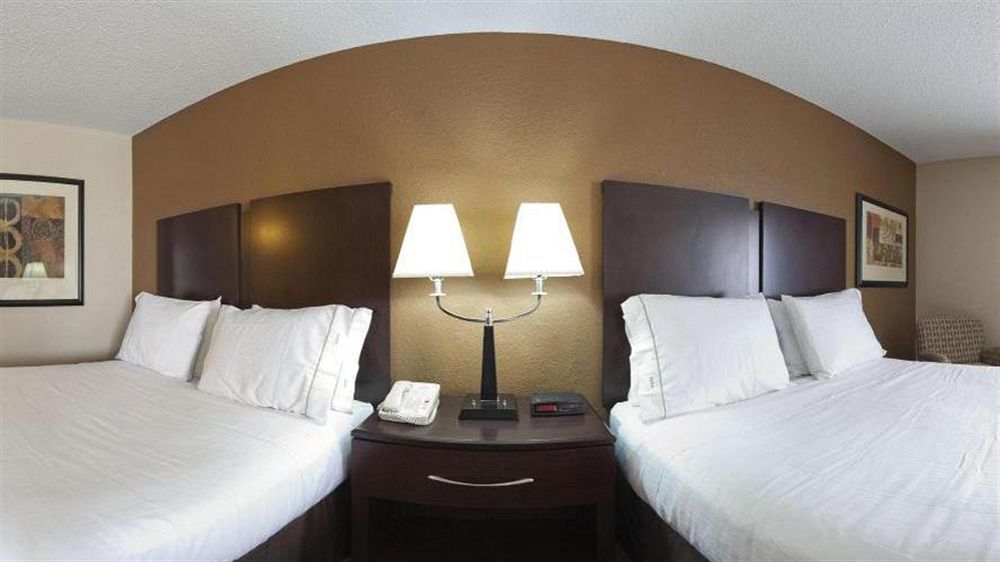 Holiday Inn Express Tuscola Exterior photo